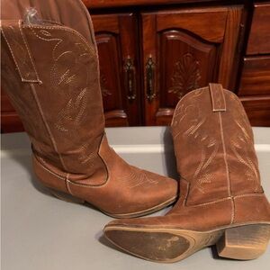 Brown Western-Style Women's Boots